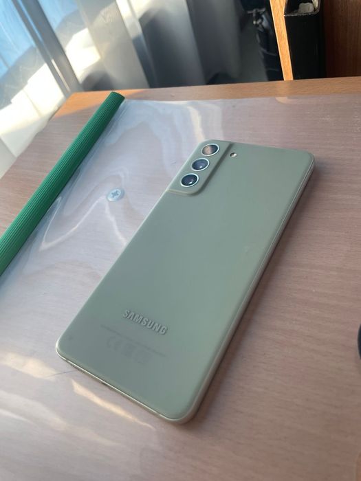 Продам samsung s21fe