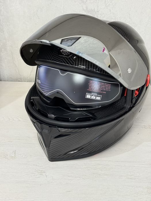 Мотошлем AGV, качественный, новый в упаковке