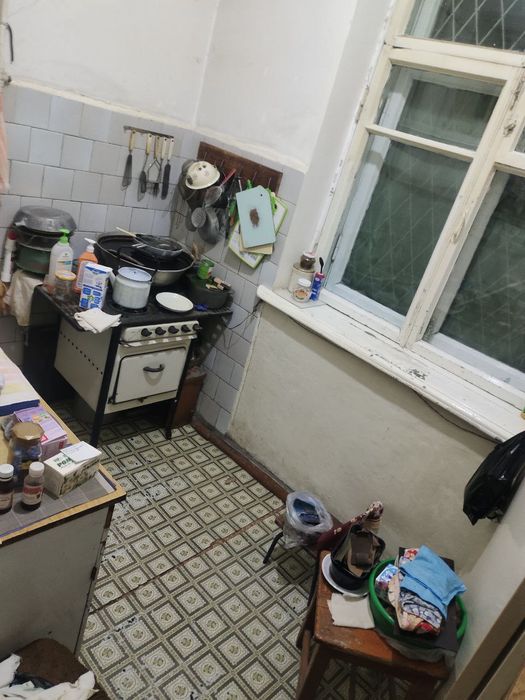 Под нежилое, 2 комнатная квартира, продажа