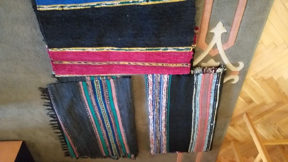 Домашно тъкани черги