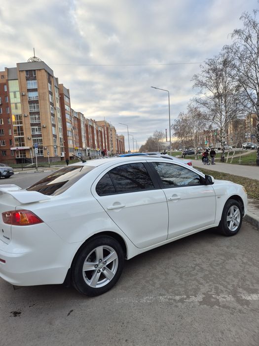 Mitsubishi LanserX 2008