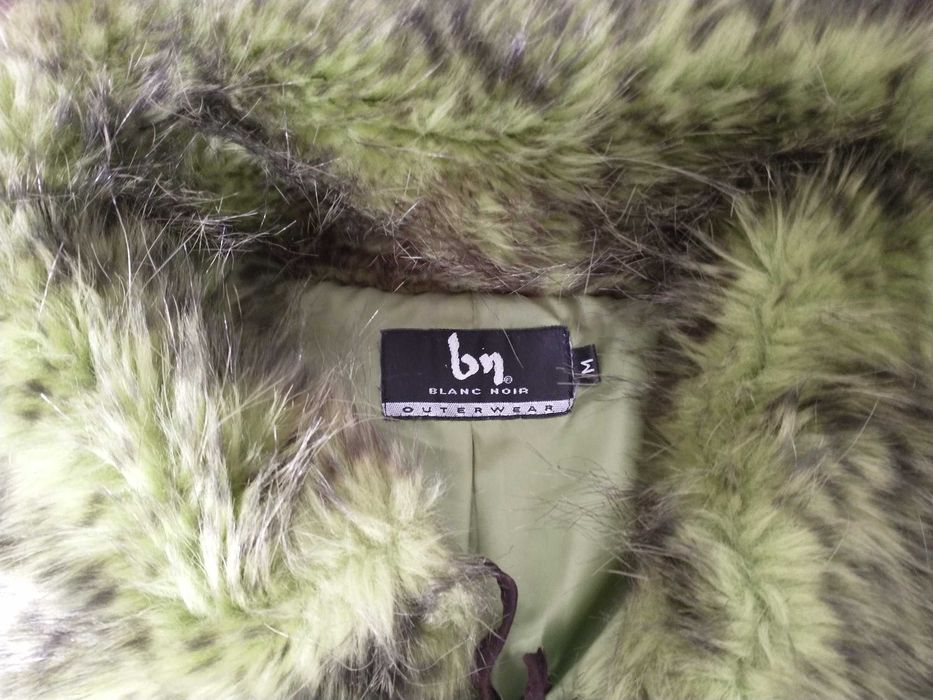 Jacheta imitatie blana leopard, verde/negru, captusita CA NOUA -365lei