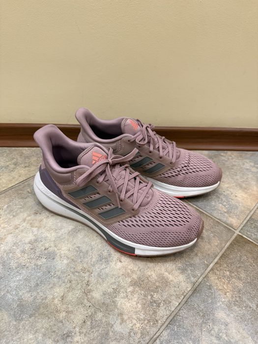 Оригинални Adidas Performance маратонки за бягане Eq21 Run GZ4075, розово-лилави, размер 40 2/3, като нови