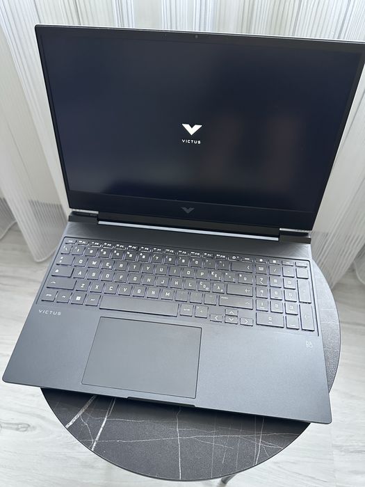 Laptop Gaming HP Victus 15 | Intel i7-13620H | 16GB RAM  DDR5 | RTX 5060 | SSD 512GB | Ca si Nou