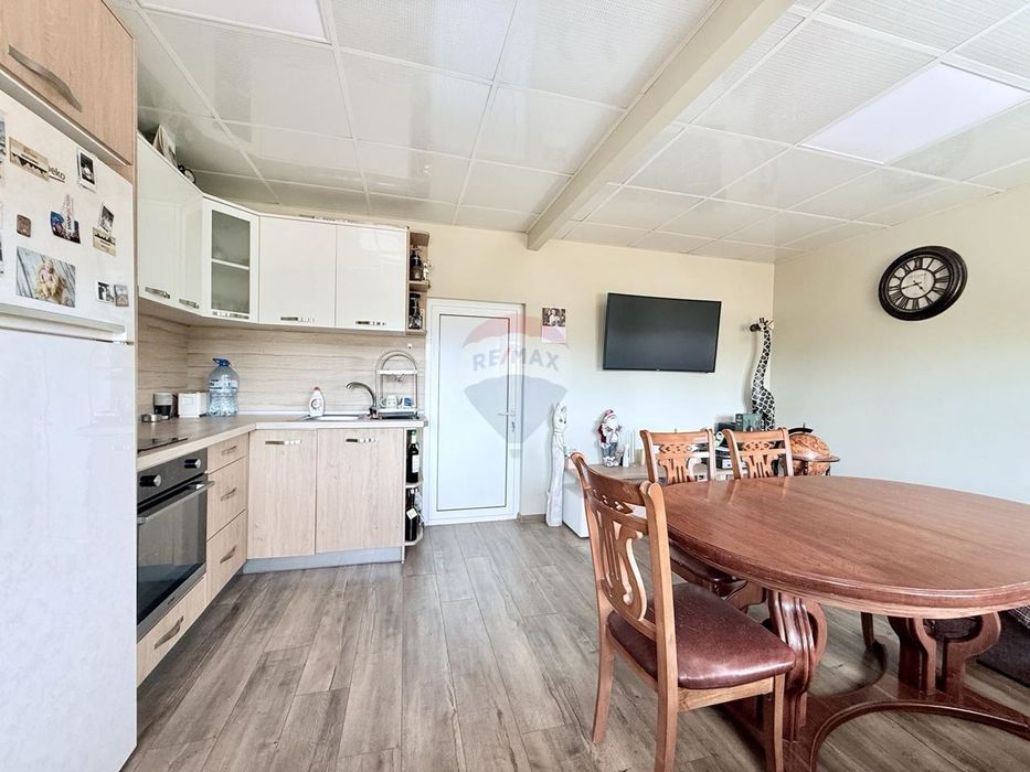 Дава се под наем Къща в с. Соколово, Област Добрич - 80 кв.м за 440 € - Снимка #2