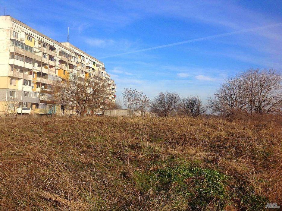 Продава ПАРЦЕЛ 2050 кв.м. за средно строителство, Русе, Чародейка - Юг