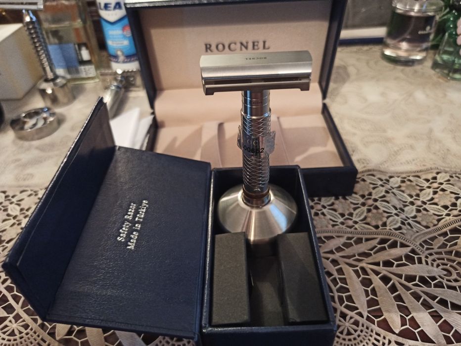 Бритвенный регулируемый станок ROCNEL