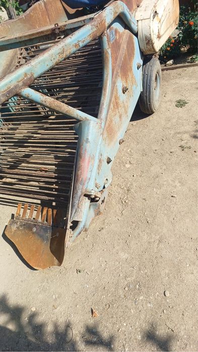 Masina de scoa carotif pe 2 randuri