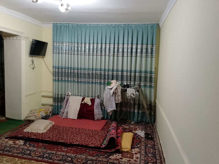 Продается4 комнатная квартира на1этаже,вгульбахоре
