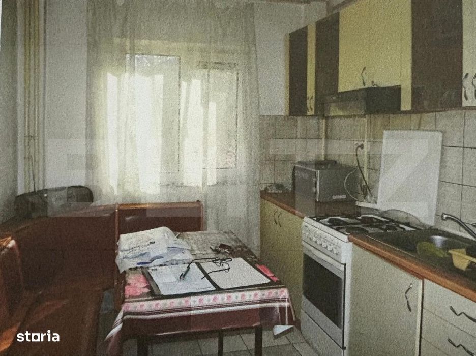 Apartament 3 camere, 76 mp, etaj 2, zona Calea Bucuresti