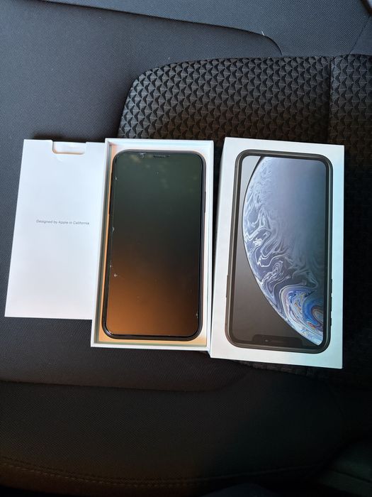 Продам отличный Айфон XR