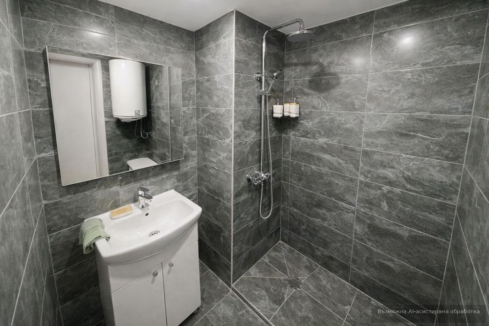 Двустаен апартамент под наем в Център