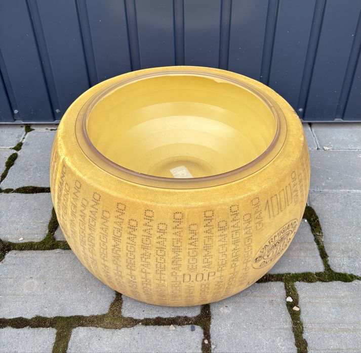 Roată imitație de Parmigiano Reggiano cu bol  HORECA