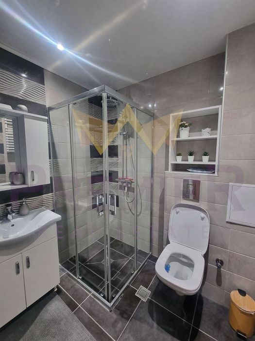 Дава се под наем Тристаен апартамент в Варна, Бриз - 70 кв.м за 765 € - Снимка #9