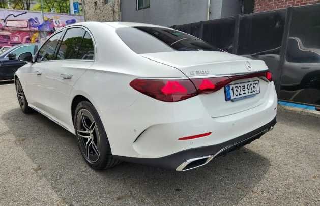 Mercedes-Benz E300 4matic