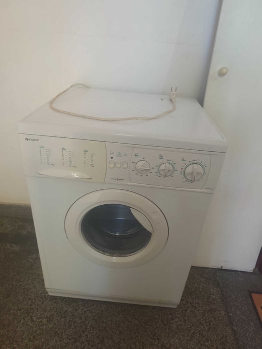 Пералня Indesit