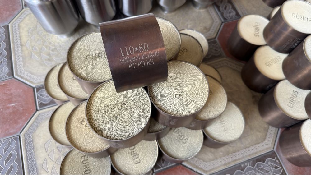 Катализаторы новые, прием удаление, установка катализаторов.