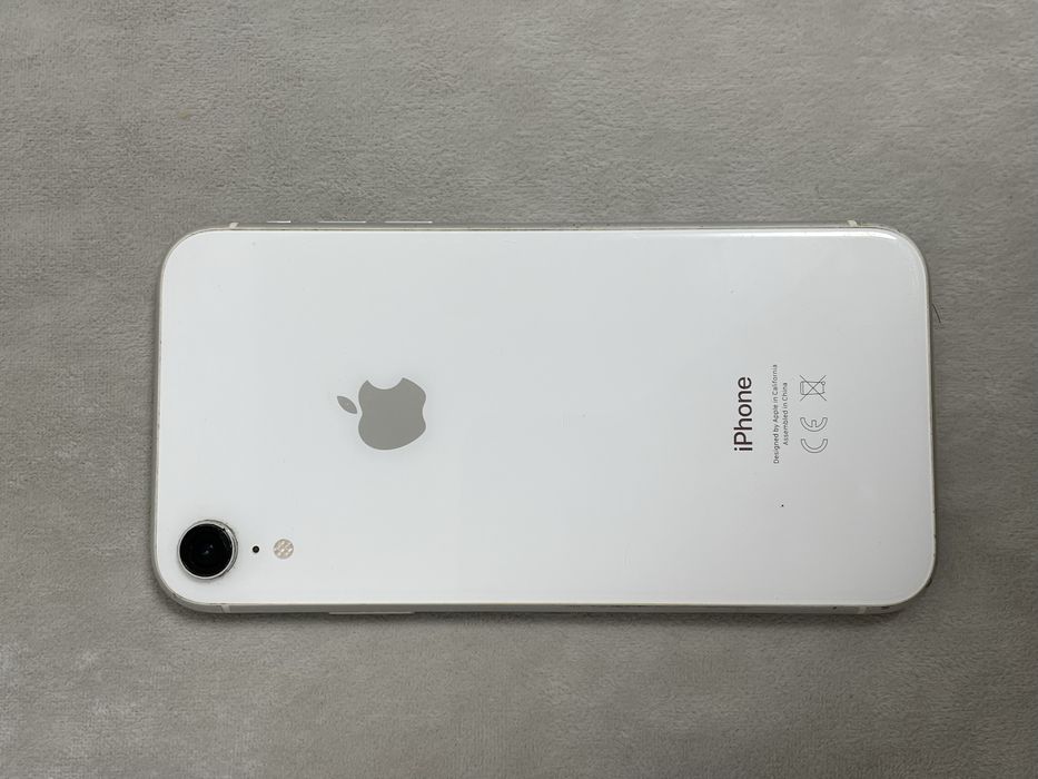 Продам айфон XR в робочем состоянии