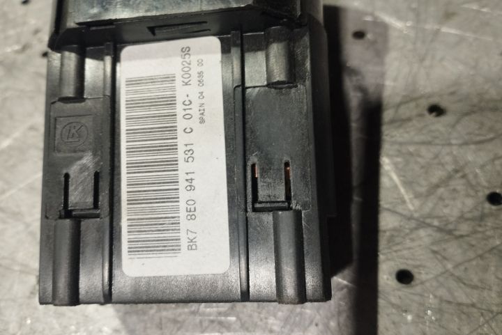 Comutator faruri 8E0 941 531 C Audi A4 B7