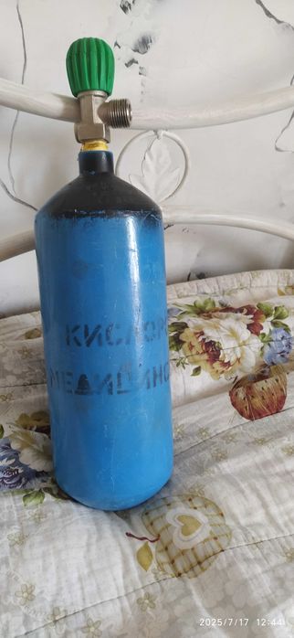 Кислородный медецынский балон 2литра
