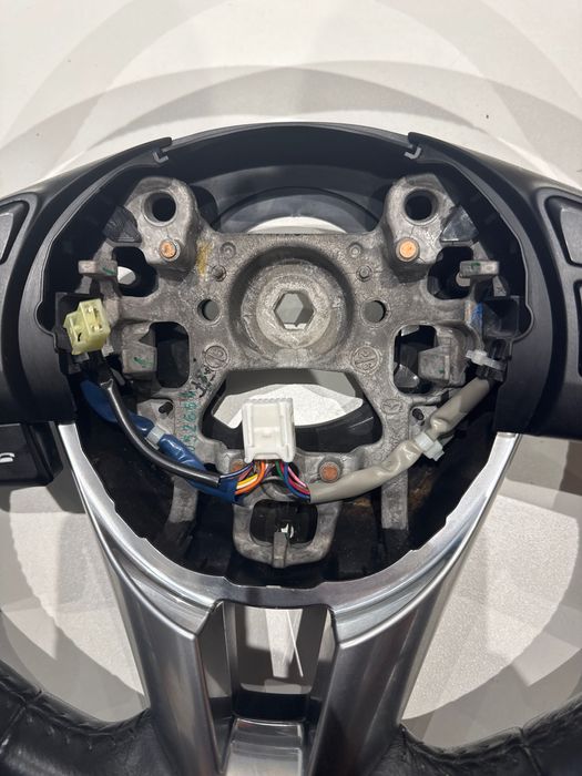 Mazda CX5 кожен волан Мазда СХ5