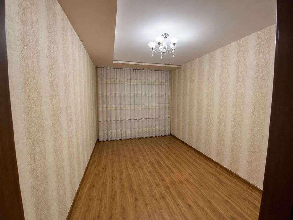Продаётся квартира  Ц квартал, 5x комнат 131м2, Банковский дом