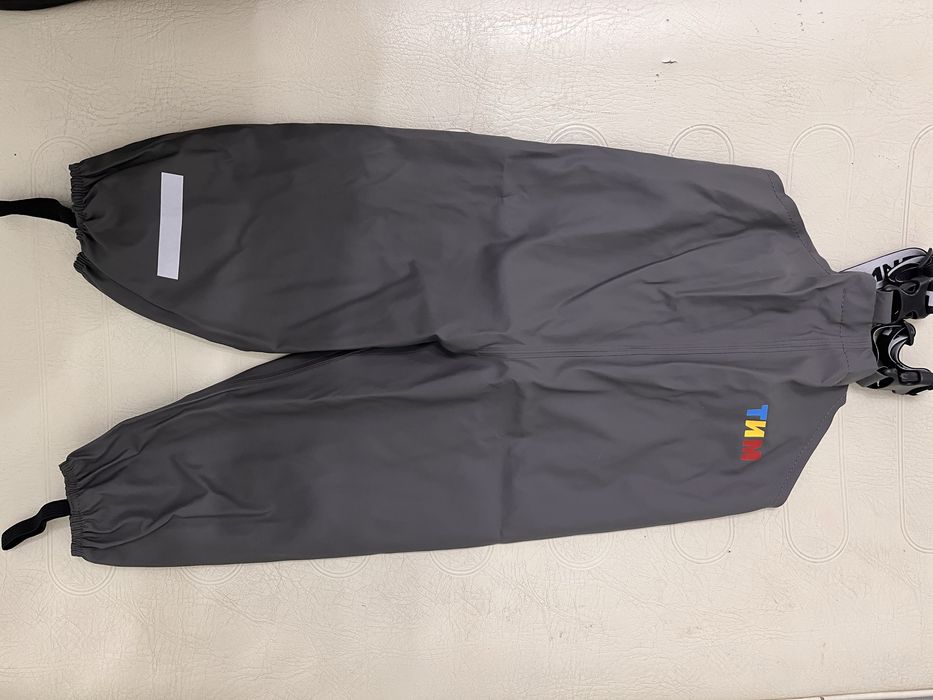 Продам комбинезоны 80-86 размер.