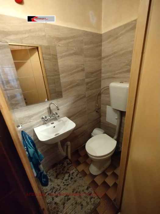 Дава се под наем Тристаен апартамент в София, Света Троица - 110 кв.м за 561 € - Снимка #16