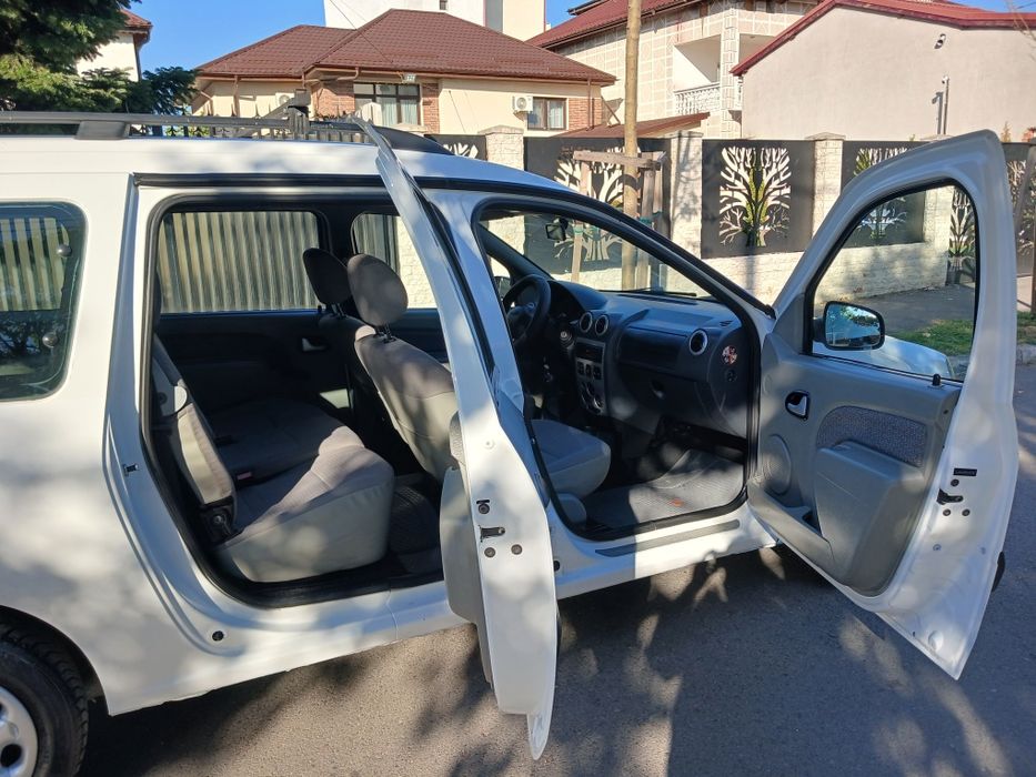 Dacia Logan mcv 7 locuri 1.5 dci