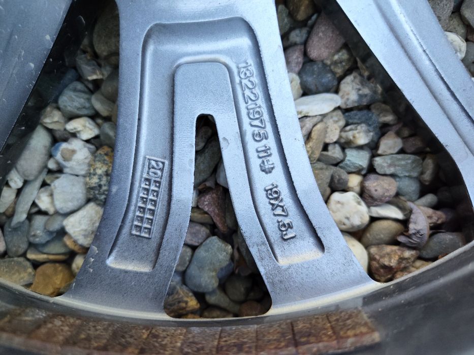 Джанти С Гуми 19"