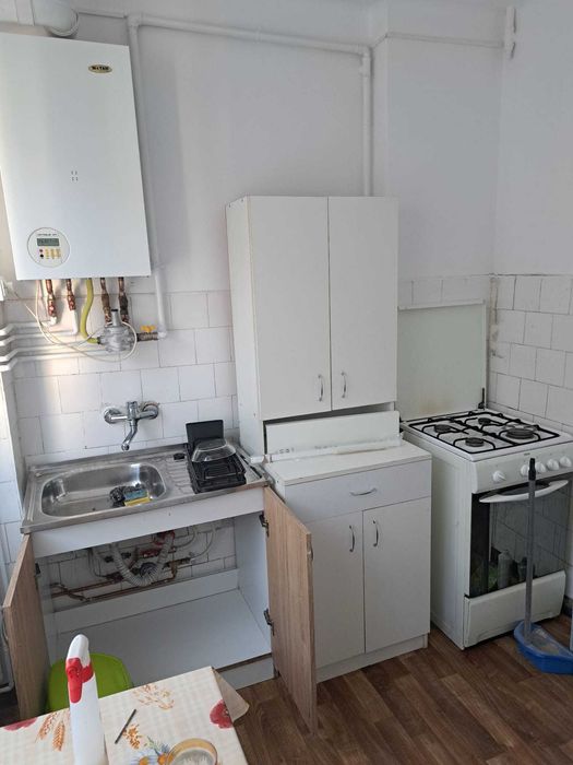 Inchiriere apartament 2 camere semidecomandate