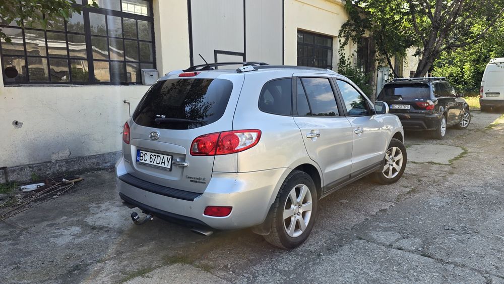 Hyundai Santa Fe 2.2 CRDI (2009) | 7 Locuri