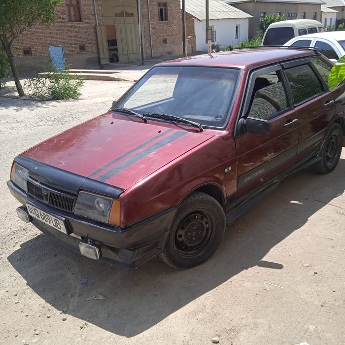Lada Samara 09 sotiladi