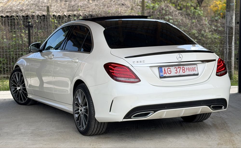 Mercedes-Benz C220d AMG pano led 5 butoane distronic camere 360 blind spot keyless head up disp Rate/leasing