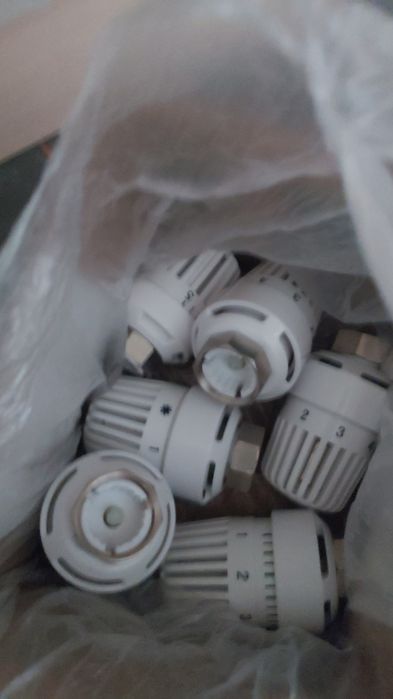 Терморегулятор термоголовка для  батареи