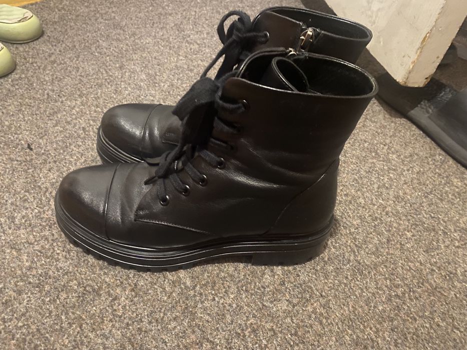 Продам ботинки, осень