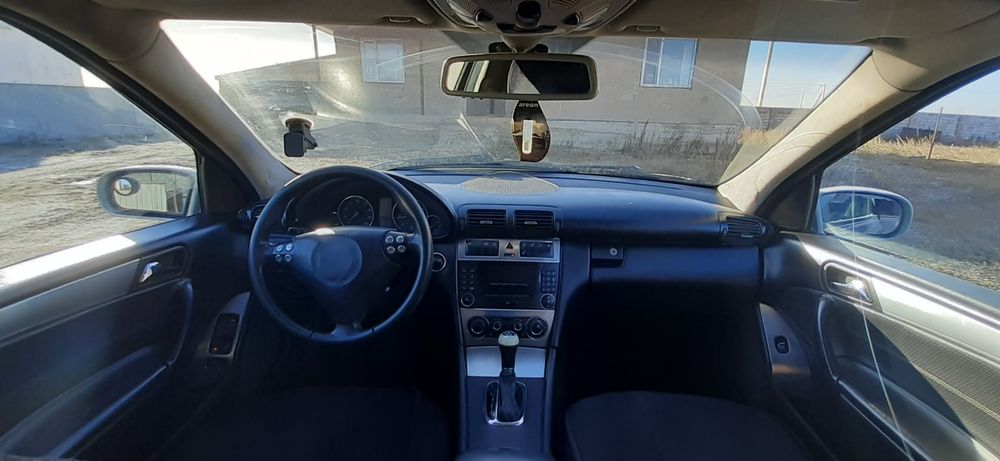 Продаю Мерс с 230