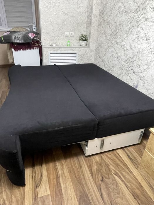 Продам диван в хорошем состоянии