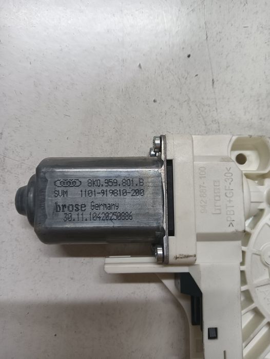 Motoras Geam Pivotant Stanga Fata Audi Q5 8Rb 2008 - > 8K0958801B