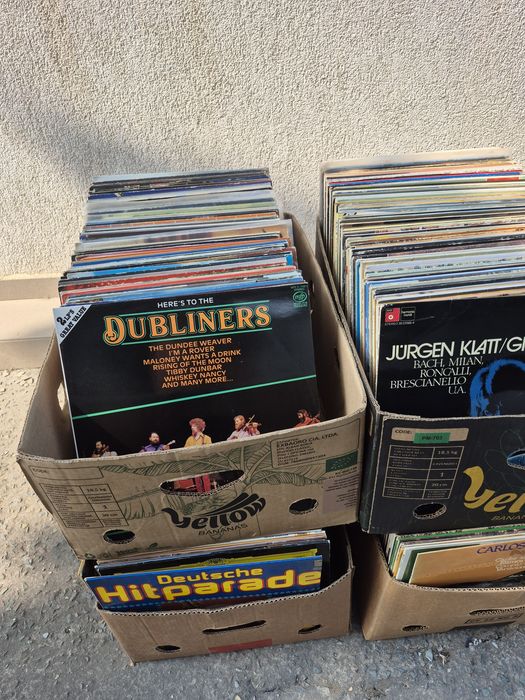 Vând Lot 1500 Discuri Vinil colectie muzica usoara mixta straina