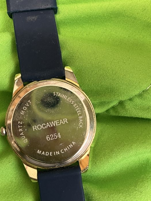Детски комплект часовник + гривни