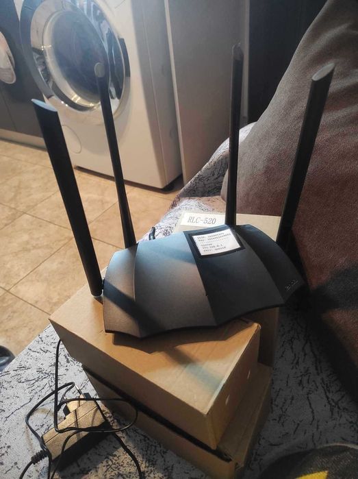 Tenda Безжичен рутер AC6, AC1200, Wi-Fi, 4 порта, 4 антени - 300 Mbps