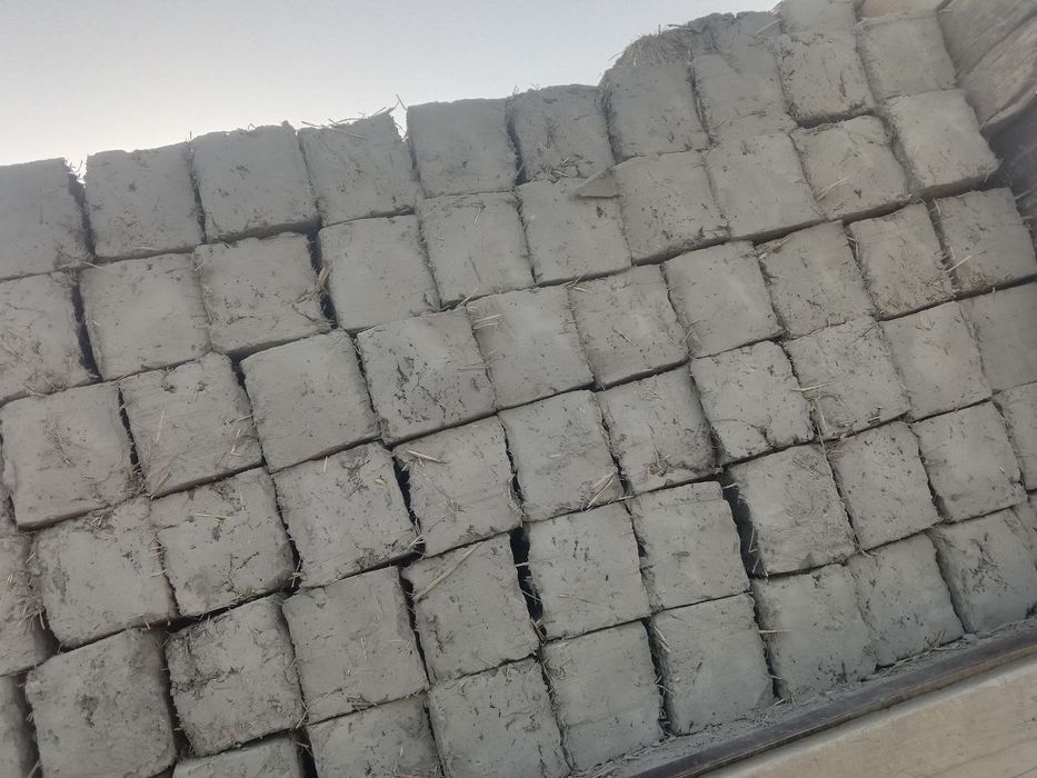 Jomboy blokcha sotiladi 34/14 1200sumdan Samarqand buylab yetkazib ber