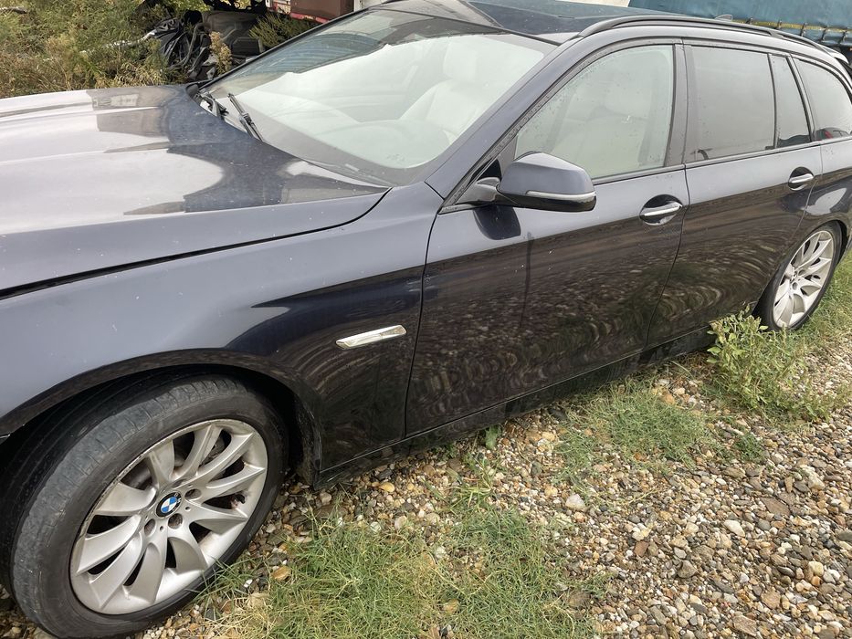 Portiera usa stanga dreapta fata BMW f10 f11 culoare 416 albastru