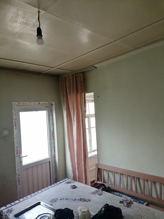 Srochni ga yangiyol shaharda kelishiladigan narxga uy sotiladi