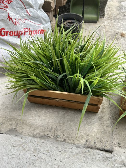 Продам декор трава зелень.