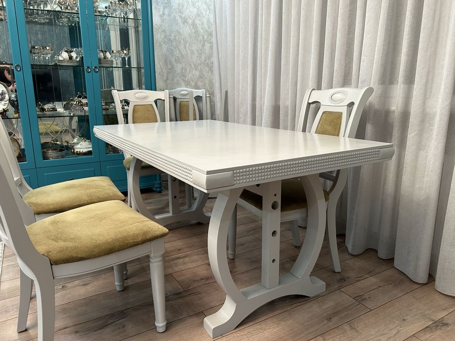 Продам стол со стульями