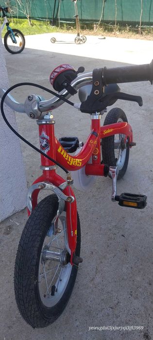 Pegas copii rosu