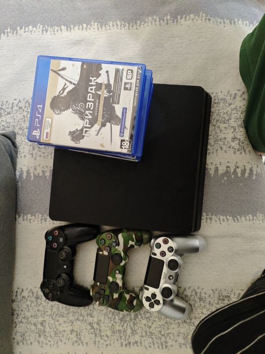 Playstation 4 slim and TV