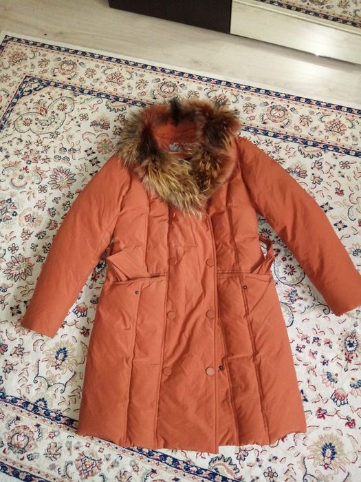 Зимняя куртка пуховик.